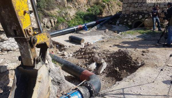 إنهاء اعمال ناقل المياه الرئيسي في منطقة انهيار جرش
