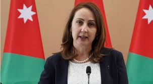 وزيرة الصناعة والتجارة تؤكد أهمية استقرار أسعار الزيوت النباتية محليا