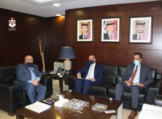 الخيطان والسفير التونسي يبحثان اوجه التعاون بمجال النقل