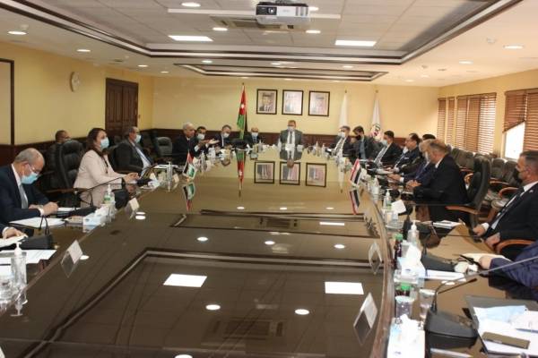 مباحثات اردنية عراقية في عمان لتعزيز التعاون الاقتصادي برئاسة وزيرة الصناعة والتجارة ونظيرها العراقي