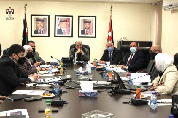 النقل : تسريع وتيرة العمل بمشروع حافلات التردد السريع