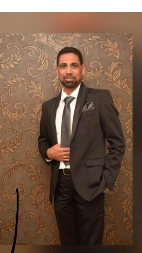 الدكتور الصيدلاني هاني شاهين يرزق بعون وسارة