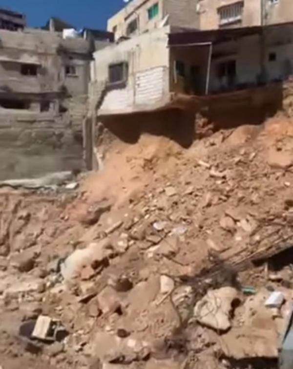 انهيار جزء من منزل اثر اعمال انشائية في جبل النصر