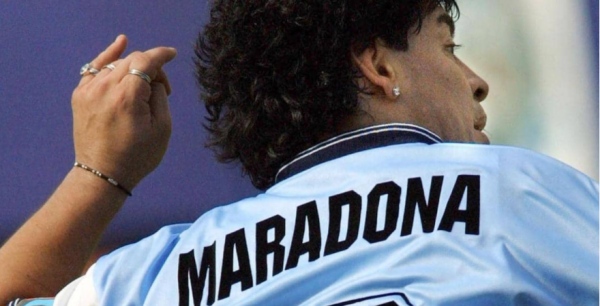 نجل مارادونا يطالب بالحصول على جنسية والده