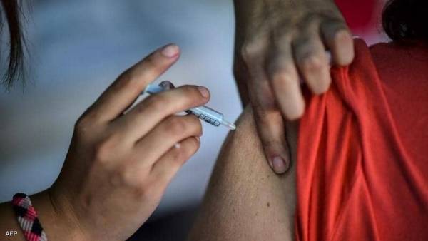 العلم يكشف عن الأعراض الحقيقية للقاحات كورونا