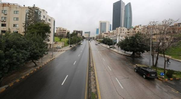 تجارة الأردن تطالب بتقليل ساعات الحظر الجزئي