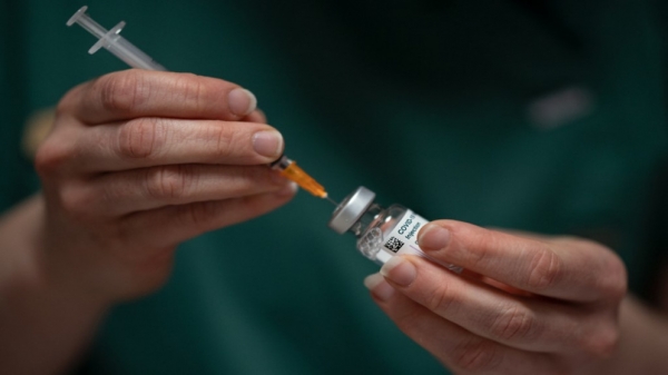 أكثر من 350 ألفا تلقوا الجرعة الأولى من اللقاح المضاد للفيروس في الأردن