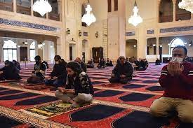 ساعة صلاة الجمعة من 12:20 وحتى 1:20 ظهرا