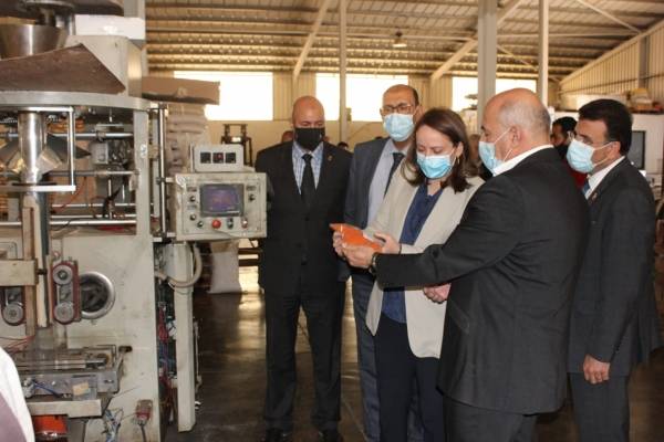 وزيرة الصناعة والتجارة تتفقد المستودعات الرئيسية  الاستهلاكية المدنية 