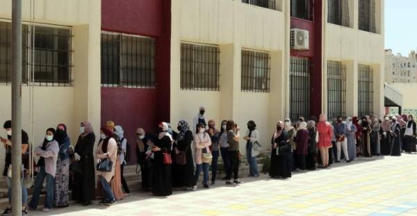 قرارات جديدة بخصوص حملة تطعيم المعلمين