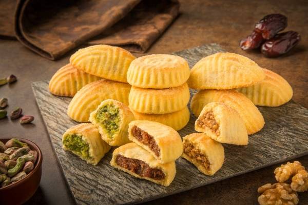 وزارة الصحة تحذر من استهلاك كميات كبيرة من الكعك والمعمول ؟!