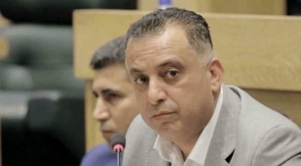 طرد السفير الإسرائيلي على طاولة النواب