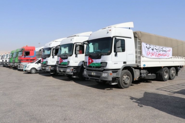 الملك يوجه بإرسال قافلة تعزيز إلى المستشفى الميداني الأردني في غزة