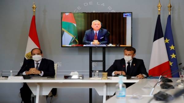 الملك يبحث مع السيسي وماكرون جهود وقف العدوان الإسرائيلي على غزة