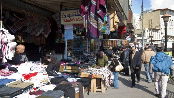 الصحة: فتح الكثير من القطاعات نهاية حزيران وهذه اهمها