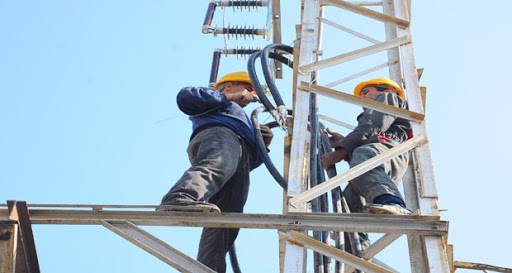 انقطاع خط الربط الكهربائي مع مصر .. والحكومة تعلن العمل على اعادة التيار