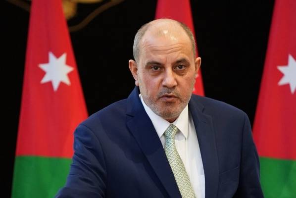 وزير العمل يوقع 3 اتفاقيات توفر 3570 فرصة عمل