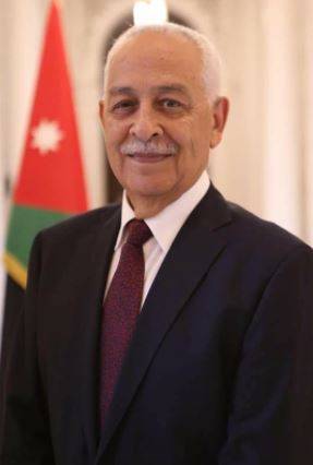 معالي يوسف العيسوي موقع تواصل اجتماعي و (GPS) .. ميداني بامتياز وانساني بالفطرة