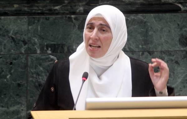 طهبوب: الملك بعث برسائل جيدة ومطمئنة لإعادة الثقة بين الشعب والمؤسسات