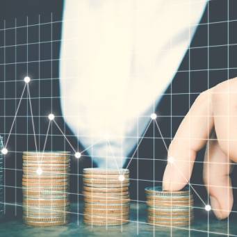 تعرّف على أشهر الخبراء الاقتصاديين في العالم