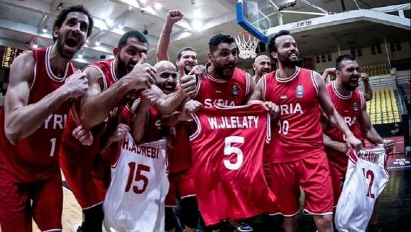 سوريا تهزم قطر وتخطف بطاقة التأهل إلى كأس آسيا لكرة السلة