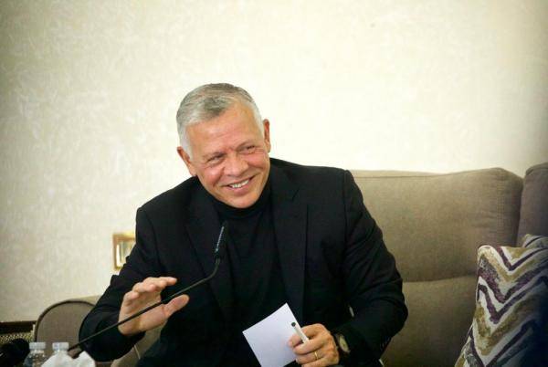 الملك من اربد يؤكد أهمية النهوض بالقطاع الإداري