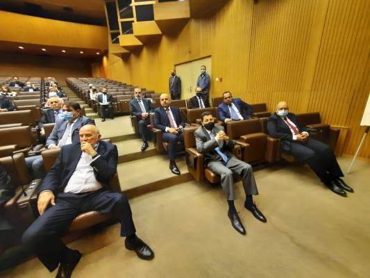 البنك المركزي واتحاد شركات التأمين يبحثان (12) نقطة لتطوير قطاع التأمين ..(تفاصيل)