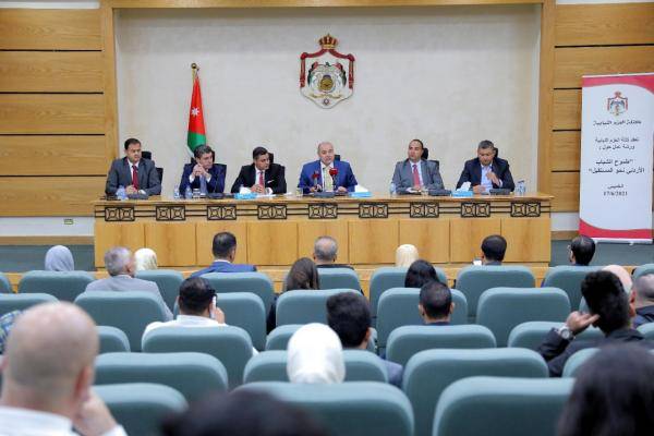 العودات: نعول على وعي الشباب