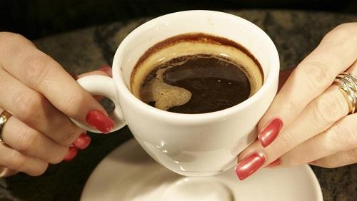 كشف مفاجأة بشأن تأثير شرب القهوة يومياً على الكبد