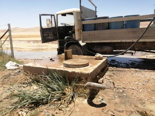 ضبط صهاريج تعتدي على خط ناقل مياه بالكرك