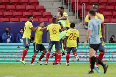 ركلات الترجيح تبتسم لكولومبيا على حساب أوروغواي