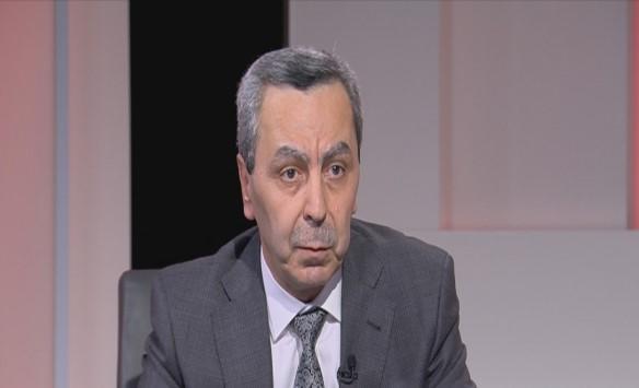 أبو قديس مرتاح لسير امتحانات التوجيهي