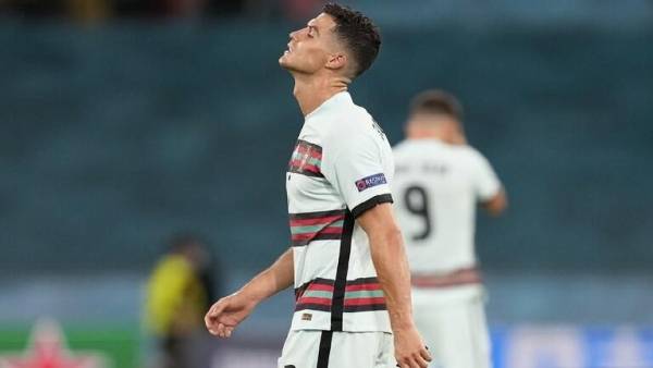 رونالدو يرد على المشوشين عليه بكلمتين