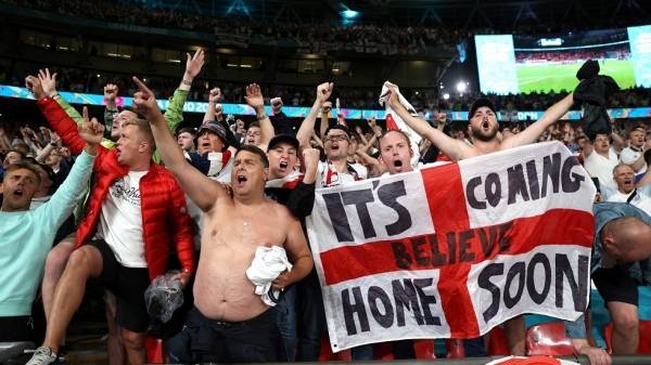 مدرب إنجلترا يناشد جمهور بلاده باحترام النشيد الوطني لإيطاليا