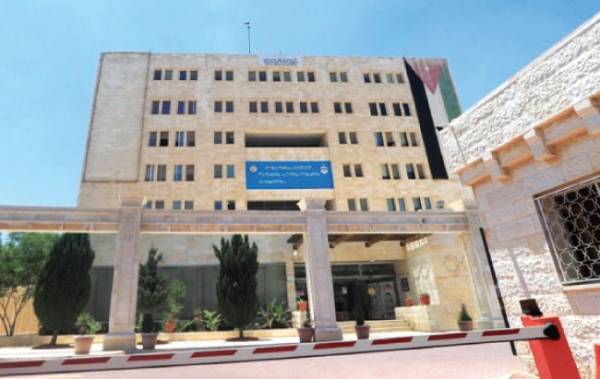 الخدمة المدنية يدعو مرشحين للامتحان التنافسي  أسماء