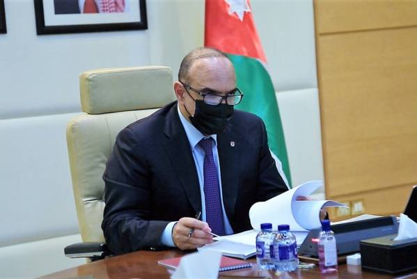 الخصاونة: جميع المطاعيم التي يتعامل معها الأردن آمنة وفاعلة