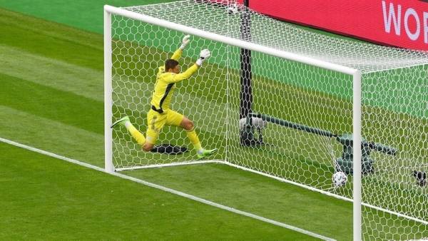 هدف عالمي عابر للقارات يفوز بجائزة أجمل هدف في أمم أوروبا