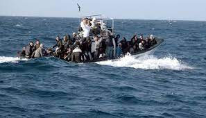 غرق مركب مهاجرين قبالة تركيا على متنه 45 شخصاً