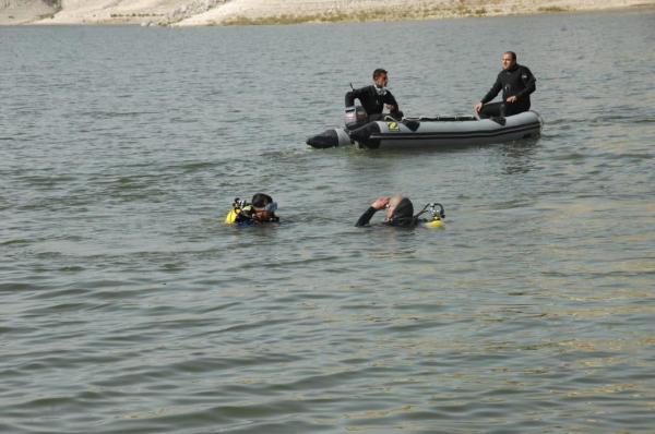 إنقاذ شخص غرق في البحر الميت