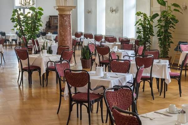 مطعم نائب حالي يتحول الى محمص في دابوق .. ما السبب ؟!