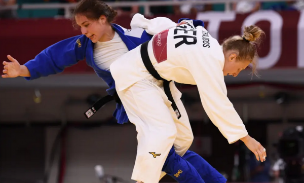 تحذير مدرب صفع لاعبة في منافسات الجودو