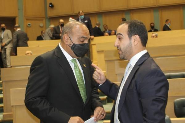 العدوان: لن اعتذر للحكومة وعلى الخصاونة الاعتذار للنواب