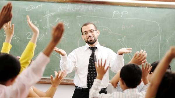 فرص عمل لمعلمين ومعلمات في الإمارات