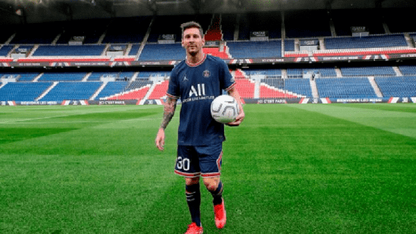 ميسي يثير التساؤلات بطريقة حضوره أول حصة تدريبية