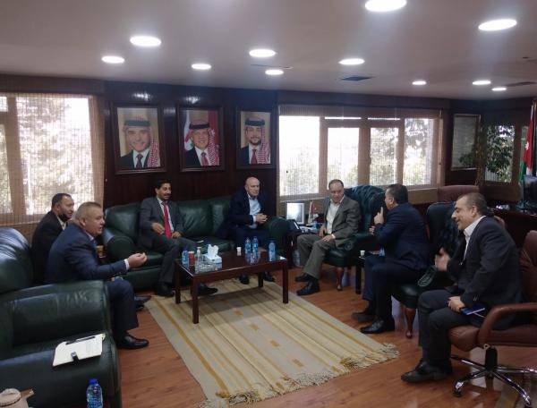 وزير المياه لنواب الكرك: تجديد عقود جميع الموظفين على بند شراء الخدمات