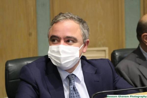 تمديد فترة الإدارية المؤقتة للوحدات وإلغاء موعد انتخابات الحسين إربد