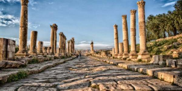 خطة حكومية لتطوير السياحة في جرش