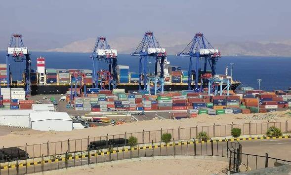 تواصل الاحتجاجات على ظروف العمل بميناء العقبة