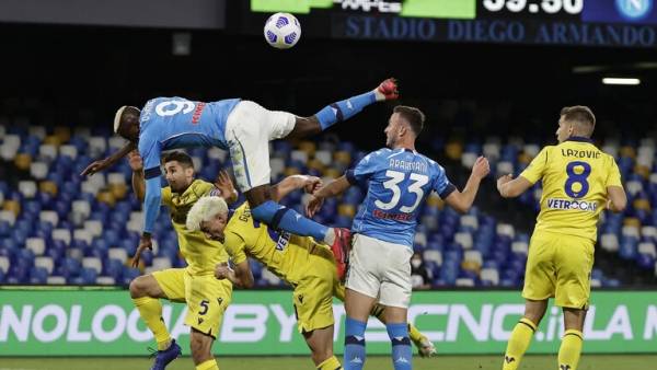 نهاية حزينة لنادي الحمير الطائرة بعد فشل خطة إنقاذه