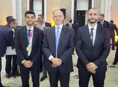 الاتحاد العربي للكراتيه يمنح المصاطفة الوسام الذهبي